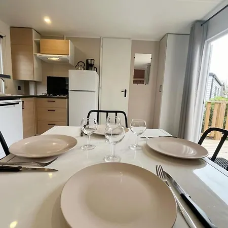 Mobil Home Dans Un Camping 4 En Bord De Mer Narbonne-Plage Exterior photo